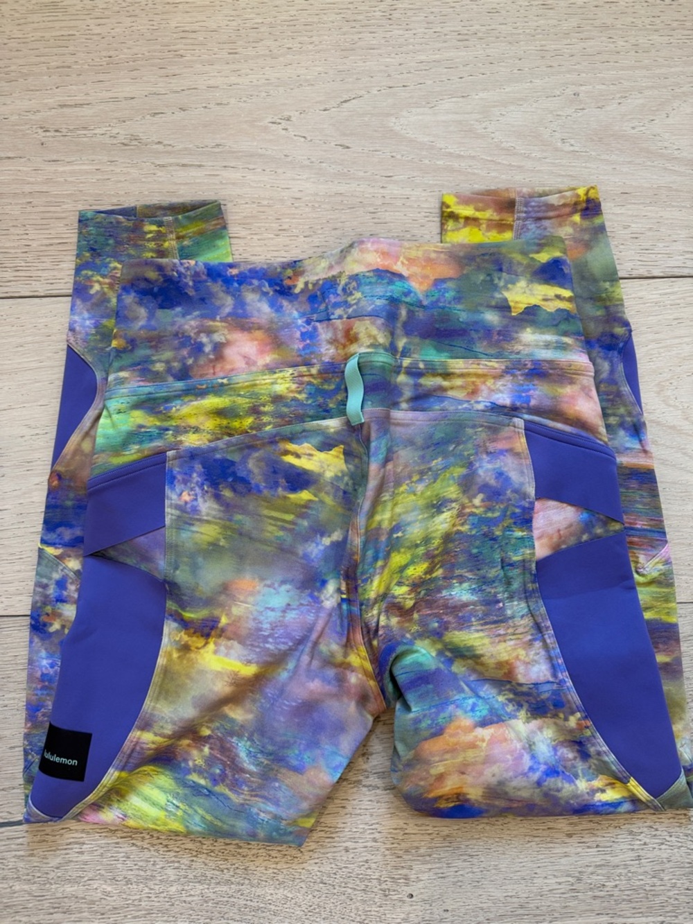 Lululemon Cargo Super High-Rise Hiking Tight 25” in Altered Nature Size 8 - Picture 6 of 13
